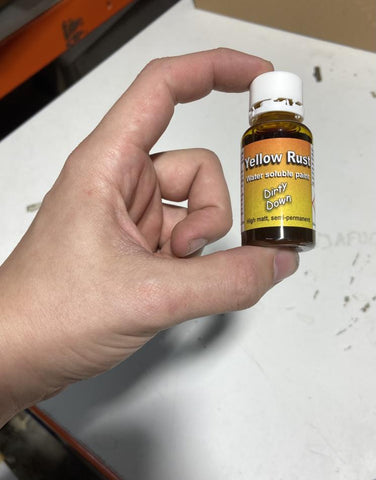 Dirty Down Yellow Rust Effect 25ml