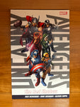 Marvel Comics Uncanny Avengers : The Red Shadow second hand