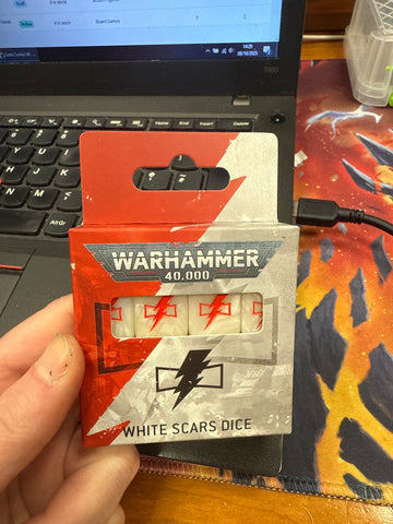 Warhammer 40000 White Scar Dice