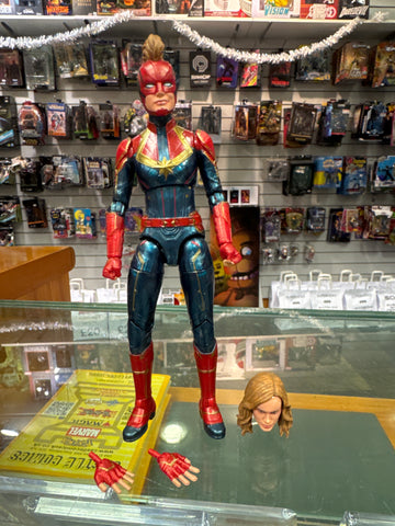 Marvel Legend Captain Marvel