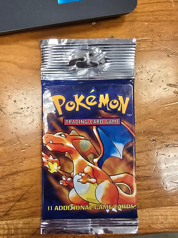 Wizards of the Coast Pokemon Base Set Booster Pack